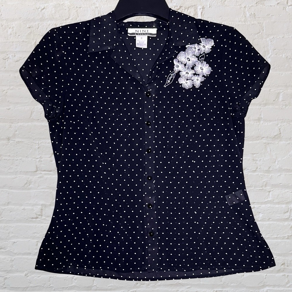 Nine & Co Polka Dot Sheer Blouse Size 8 Black White Embroidered Floral Whimsical
